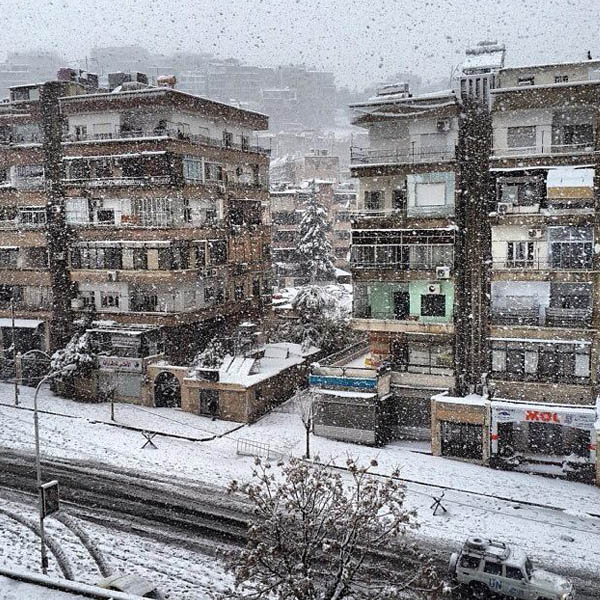 صور نسرين طافش وسط الثلوج في سوريا 2015