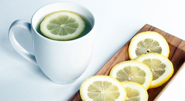 مقادير وطريقة عمل مشروب الليمون الدافئ 2015