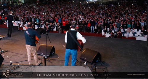 صور حفلة عمرو دياب في مهرجان دبي للتسوق 2015