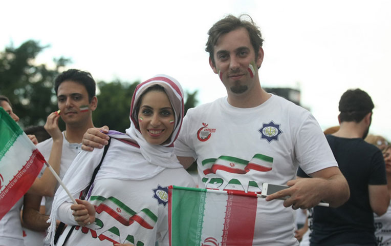 صور مشجعات وبنات إيران في بطولة كأس آسيا 2015