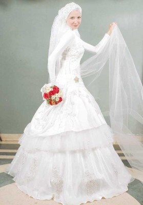 صور فساتين زفاف للمحجبات 2015 , تصاميم وموديلات فساتين الزفاف للمحجبات 2015