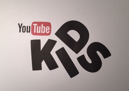 مزايا تطبيق يوتيوب كيدز للأطفال 2015