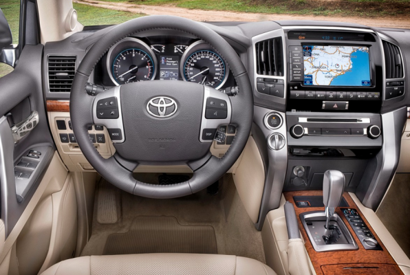 صور مواصفات سعر تويوتا برادو Toyota Prado 2015