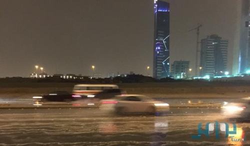 صور تساقط الامطار في الرياض اليوم الاربعاء 18-3-2015
