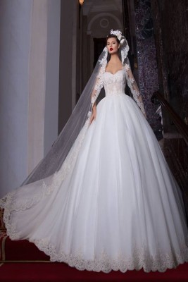 صور فساتين زفاف تصميم ميراى داغر موضة 2015 , تصميمات جديدة لأجمل فساتين زفاف 2016