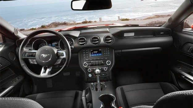 صور مواصفات سعر سيارة فورد موستنج Ford Mustang موديل 2015