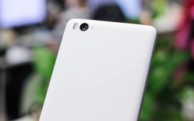 الكشف عن صور جديدة لهاتف Xiaomi Mi 4i الجديد 2015
