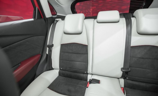 صور ومواصفات وسعر سيارة مازدا Mazda CX3 موديل 2016