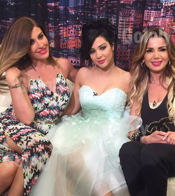 صور ابتسام تسكت بفستان زفاف ابيض في برنامج عيون بيروت 2015