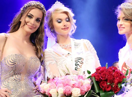 صور دومينيك حوراني في حفل ملكة جمال الإتحاد السوفييتي 2015