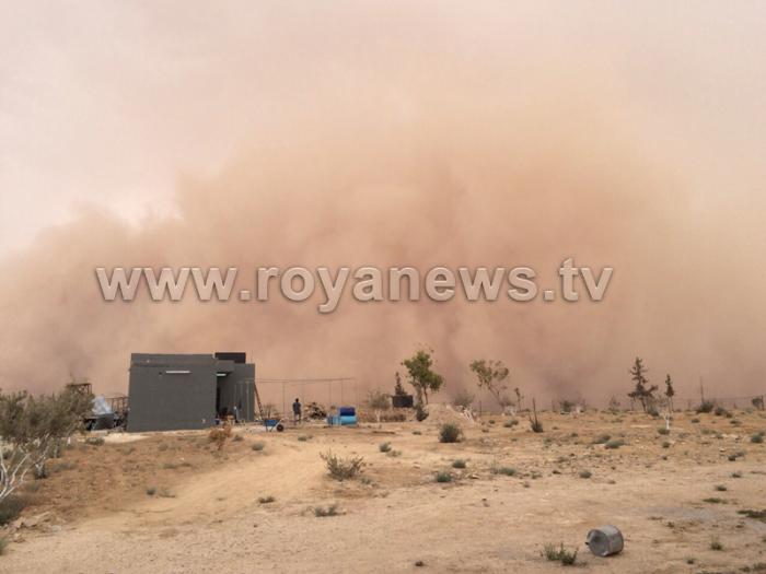صور العاصفة الرملية في الاردن اليوم الاحد 2-8-2015