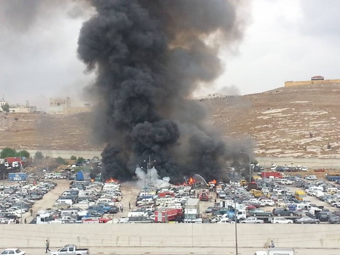 عاجل تفاصيل الانفجار الكبير في جمرك عمان اليوم 26-10-2015