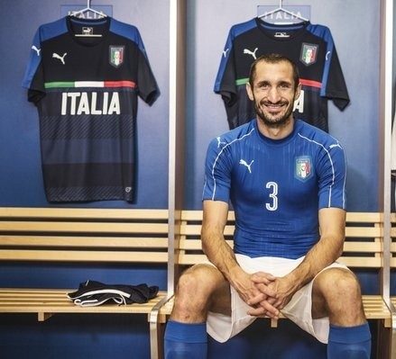 صور قميص منتخب إيطاليا موسم 2016/2015 ، صور تي شيرت منتخب إيطاليا موسم 2016