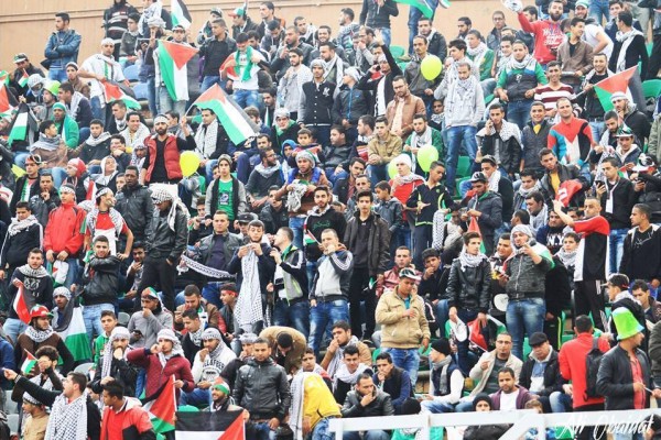 صور الجماهير الأردنية في مباراة فلسطين والسعودية 2015