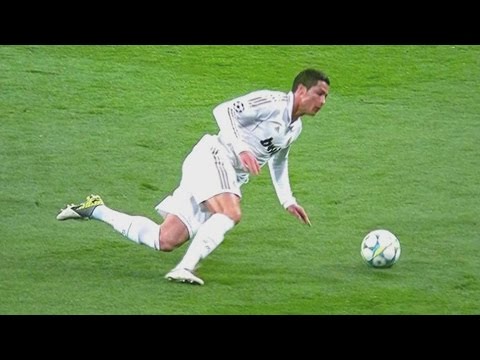 بالفيديو مهارات ومراوغات فاشلة مضحكة في تاريخ كرة القدم 2016