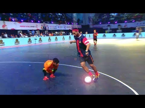 فيديو يوتيوب مهارات رونالدينو في كرة الصالات 2017 جودة عالية hd