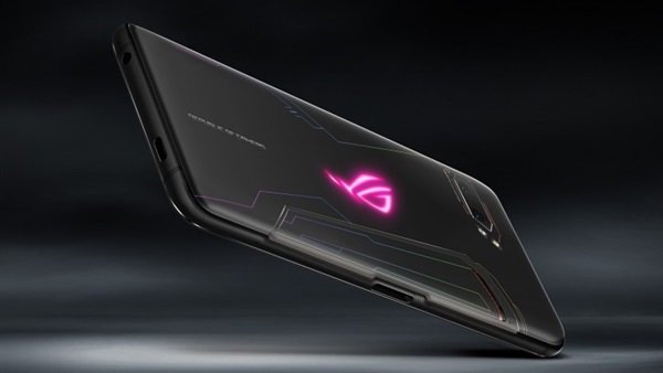 صور ومواصفات Asus ROG Phone II الجديد