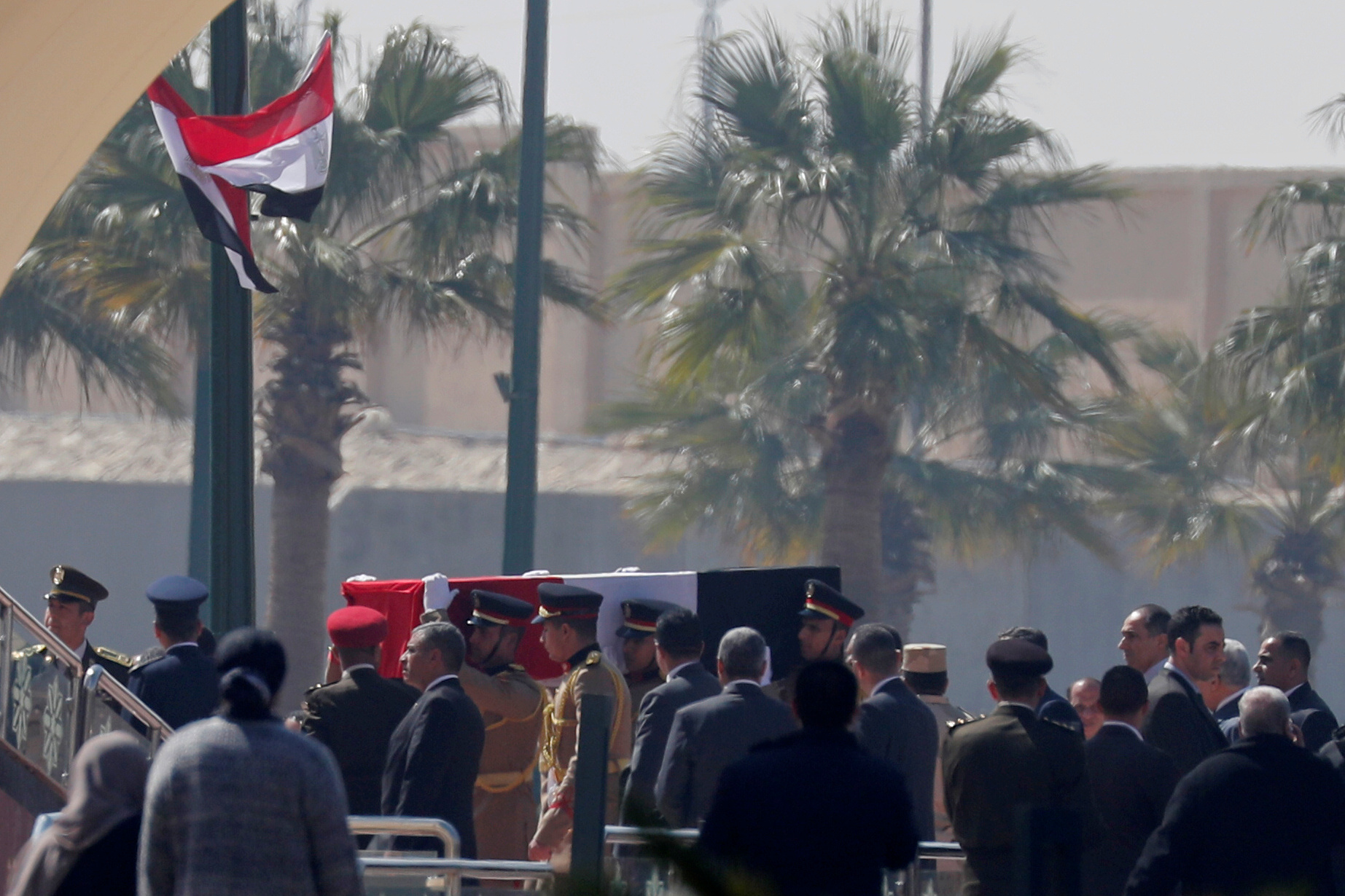 صور جثمان وقبر الرئيس الأسبق حسنى مبارك 2020