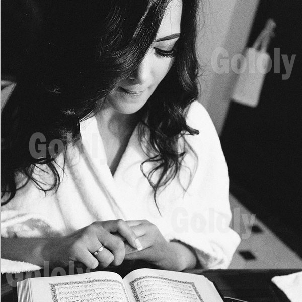 صور دنيا سمير غانم وهي تقرأ القرآن قبل زفافها 2015