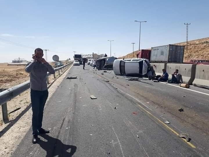 بالصور حادث سير مرعب في منطقة ضبعة على الطريق الصحراوي