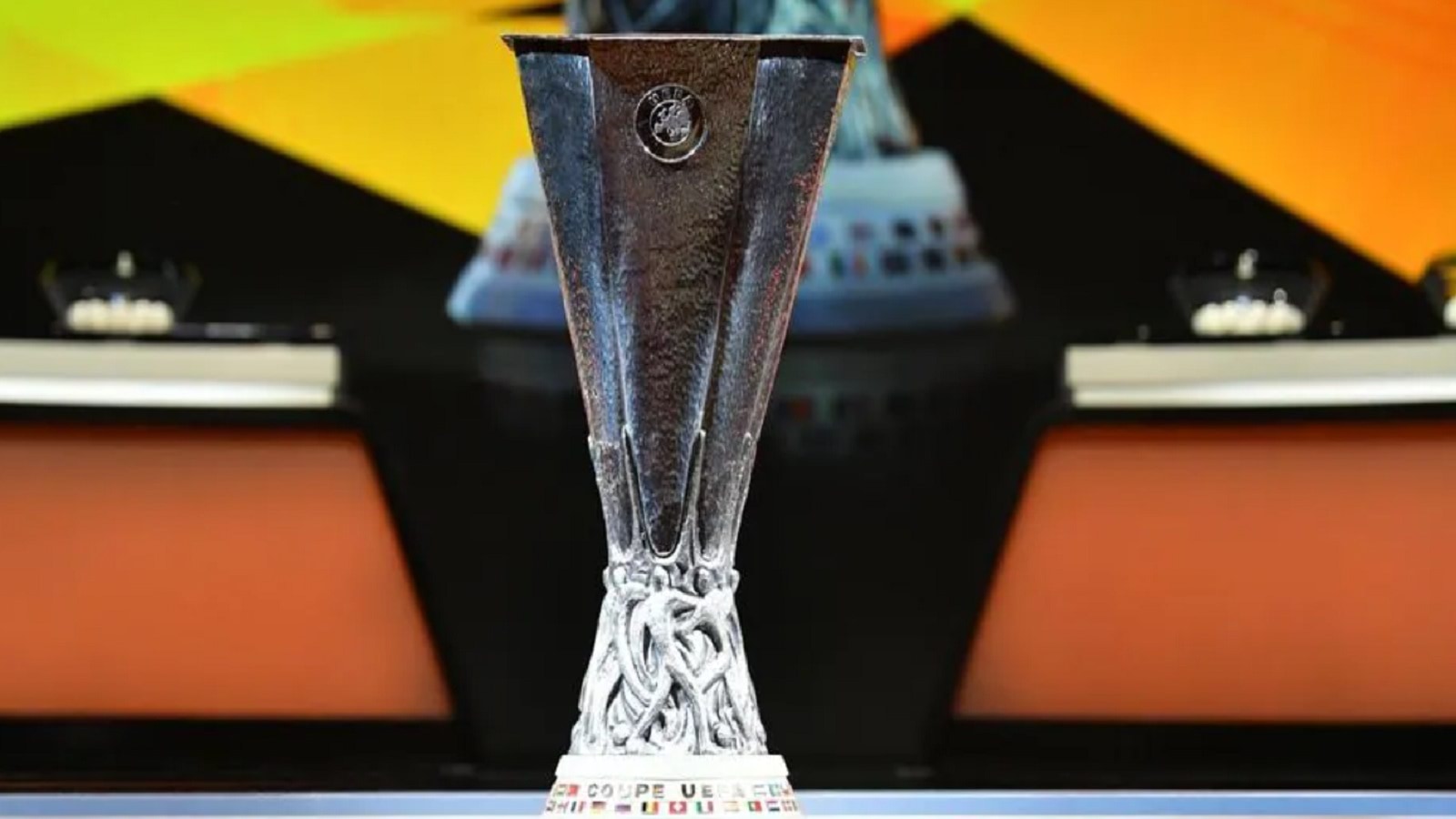 بالتفصيل نتائج قرعة دور المجموعات في الدوري الأوروبي 2021
