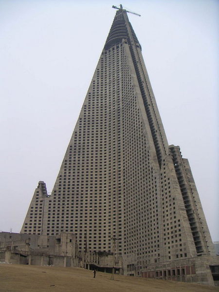 صور أكبر فندق مهجور في العالم - صور فندق Ryugyong