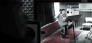 صور متحركة لموري في كواليس اغنية متالقة برنامج ذا فويس