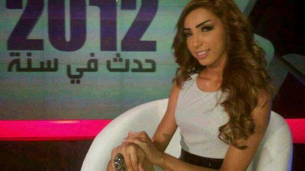صور دنيا بطمة في برنامج حدث في 2012 على قناة العربية
