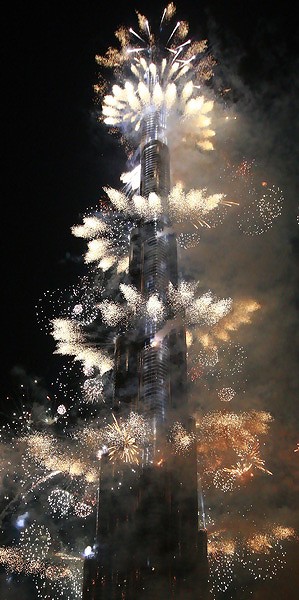 صور برج خليفة براس السنة 2013 - صور العاب نارية في برج خليفة راس السنة الميلادية 2013
