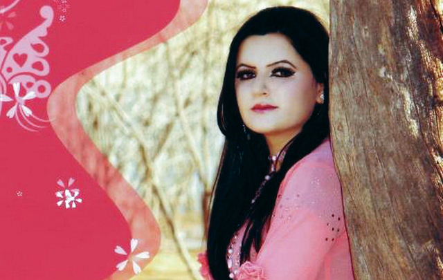 صور المغنية العراقية نازك نيروي - صور الفنانة الكردية نازك سليم نيروي