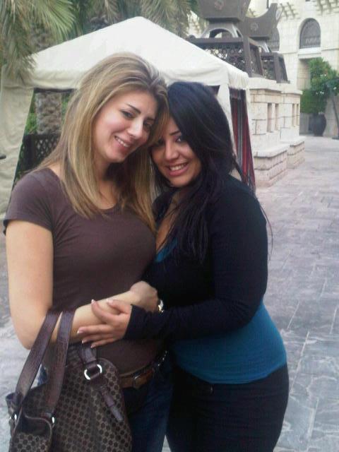 صور يسرى محنوش مع صديقتها بهاء الكافيٌ برنامج احلى صوت 2012