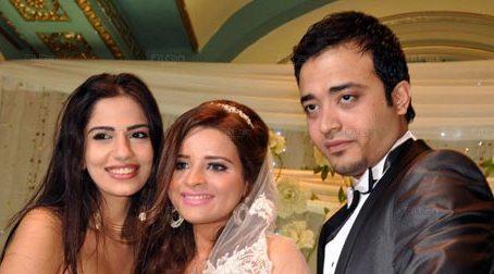 بالصور نبيلة عبيد تحتفل بزفاف ابنة شقيقتها 2012 - بالصور سعد الصغير يقبل نبيلة عبيد 2012