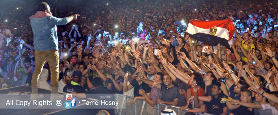 صور حفلة تامر حسنى بالامارات - بالصور حفلة تامر حسني في الامارات