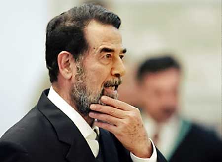 بالصور - وثيقة نادرة بخط الرئيس العراقي السابق صدام حسين - صور صدام حسين - صور وثيقة بخط صدام حسين