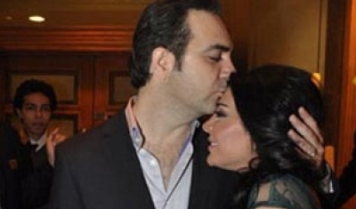 بالصور - قبلات وائل جسار لزوجته تغضب معجباته - صور وائل جسار يقبل زوجته