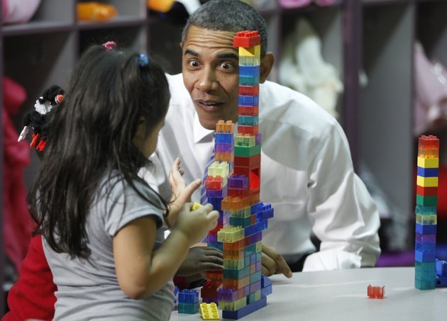 صور اوباما 2012 , لقطات كوميديه لاوباما 2012 , طرائف اوباما 2012